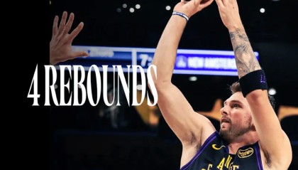 开云登录网址入口-砍下42分！湖人官媒晒东契奇数据海报：当之无愧的MVP